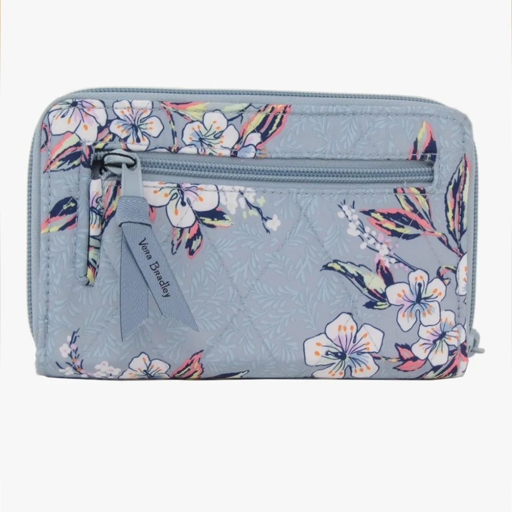 Vera Bradley Ultralight RFID Turnlock Wallet Cherry Blossoms New Without Tags - Picture 3 of 16